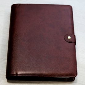 Segunda imagem do produto Meu Plano Perfeito | Capa Dura Couro Soft Xadrez