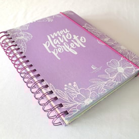 Segunda imagem do produto Meu Plano Perfeito | Capa Tecido Lilás
