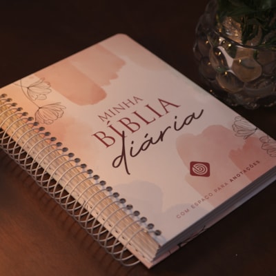 Segunda imagem do produto Minha Bíblia Diária Tinta Água | NVI | Com Espaços Para Anotações | Capa Dura