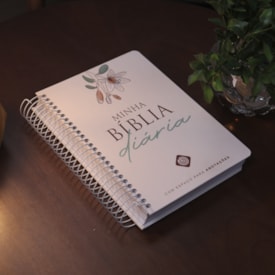 Segunda imagem do produto Minha Bíblia Diária Tulipa | NVI | Com Espaços Para Anotações | Capa Dura