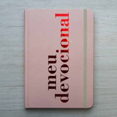 Segunda imagem do produto Moleskine | Meu Devocional  | Rosa | Viviane Martinello