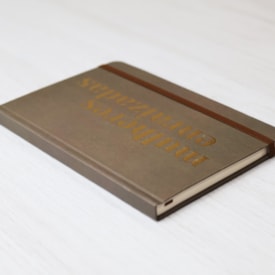 Segunda imagem do produto Moleskine | Mulheres Enraizadas | Marrom | Viviane Martinello