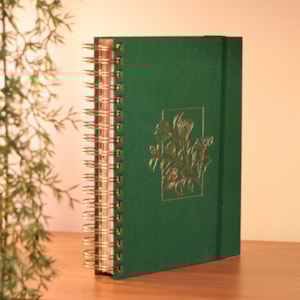 Segunda imagem do produto Planner Meu Plano Perfeito | Capa Dura Com Tecido Verde