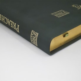 Segunda imagem do produto Preachers Bible | Bíblia do Pregador em Inglês | KJV | Capa Luxo Verde