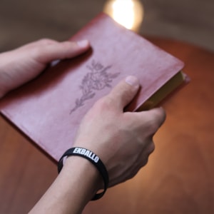 Segunda imagem do produto Pulseira de Silicone Preta | Ekballo