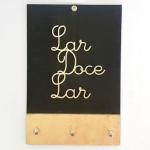 Quadro Porta Chaves | Lar Doce Lar | Dourado