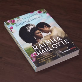 Segunda imagem do produto Rainha Charlotte
                                 | Julia Quinn