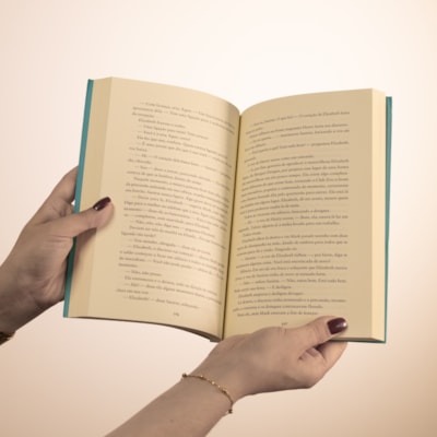 image_a9b94fc7-4044-4e55-b52b-2a0cc9b8e97c