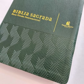 Segunda imagem do produto Sua Bíblia | Letra Normal | NVI | Espaço Anotações | Capa Verde