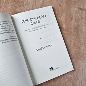 Terceirização da Fé | Tomás Camba
